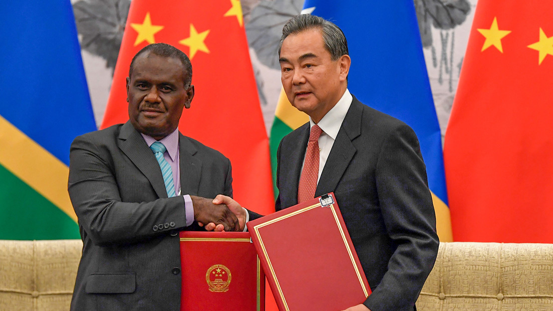 El canciller de China realizará esta semana una visita "histórica" a las Islas Salomón en medio de temores de EE.UU. y Australia
