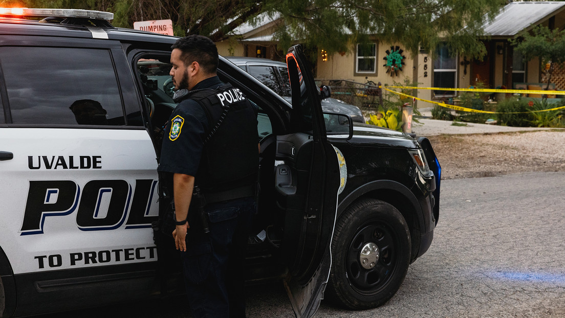 "Tengo un pequeño secreto": El autor del tiroteo en la escuela en Texas envió un aterrador mensaje a una chica horas antes del ataque