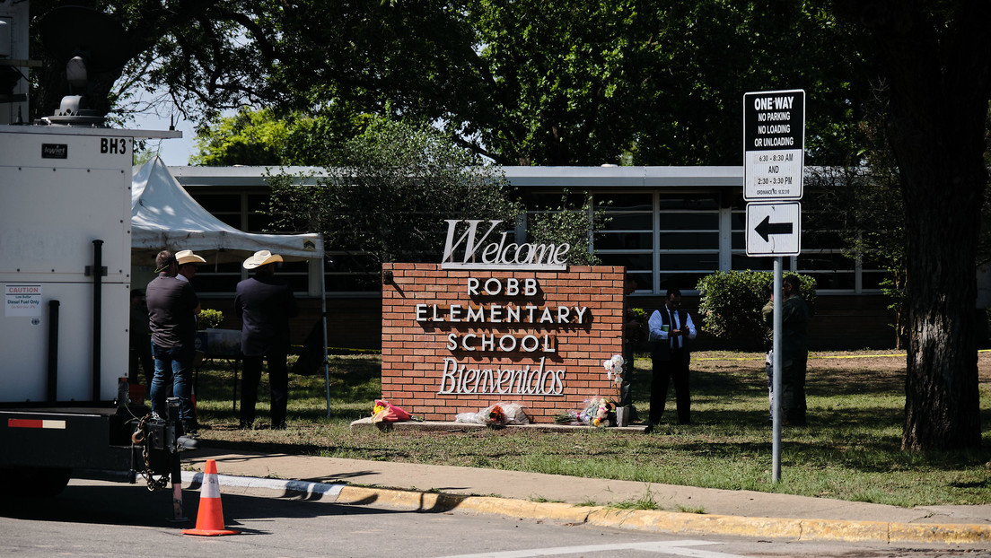 Recuerdan como "heroína" a la niña de 10 años que murió en el tiroteo de Texas mientras llamaba a la Policía