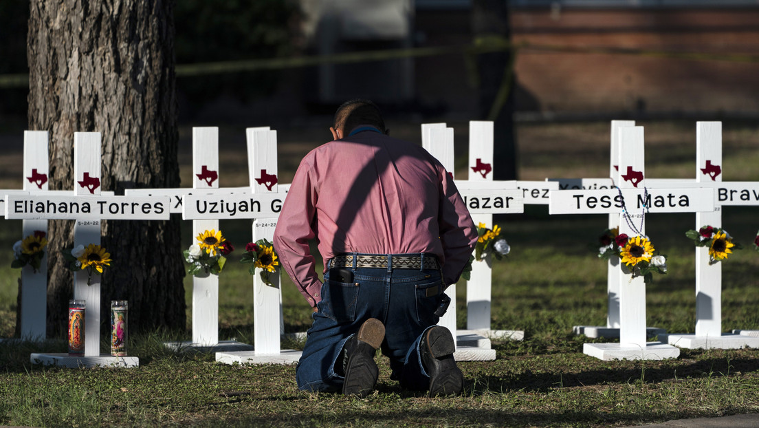 Padre de una víctima de la masacre de Parkland: "No hay razón por la que podamos dar 40.000 millones a Ucrania y no podamos proteger a nuestros niños"