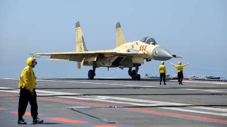 Imágenes de cazas furtivos alineados desatan rumores sobre la preparación por China de su cuarto portaaviones