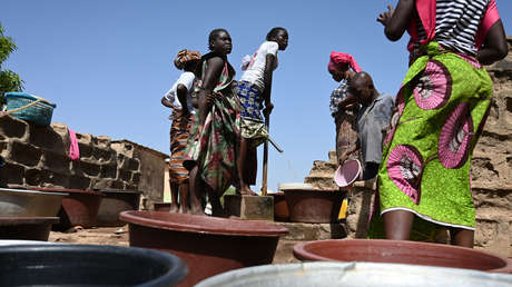 Denuncian que alrededor de 300.000 personas sufren de una nueva "guerra del agua" en Burkina Faso