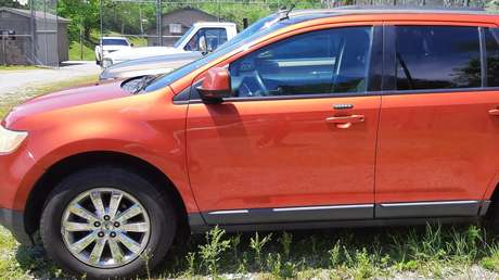 Casi 10 días después del escape del recluso y la subdirectora de un correccional, la Policía continúa recogiendo pistas sin saber su paradero