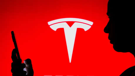 Tesla demanda a un exempleado que descargó datos sobre una supercomputadora a su ordenador personal