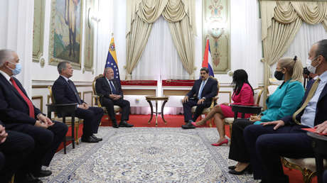 Maduro anuncia que Venezuela y Cuba iniciarán una "refundación profunda" de su cooperación bilateral