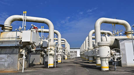 Bloomberg: Aumenta a 20 el número de empresas europeas que han abierto cuentas en rublos para pagar por el gas ruso