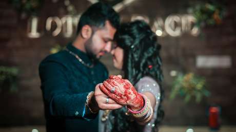 Unos padres indios llevan a su hijo a juicio exigiéndole que les dé un nieto o una compensación de 650.000 dólares