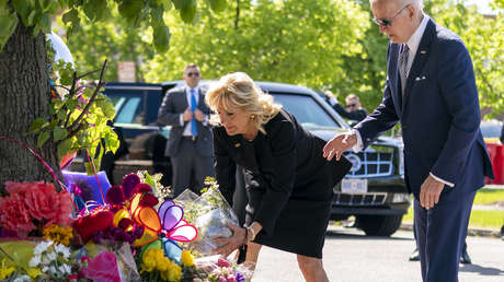 Biden tacha de "terrorismo nacional" el tiroteo en Búfalo y pide controlar las armas y "abordar la explotación de Internet para reclutar terroristas"