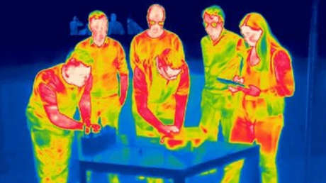 Desarrollan una novedosa celda termofotovoltáica que aprovecha la energía solar durante la noche