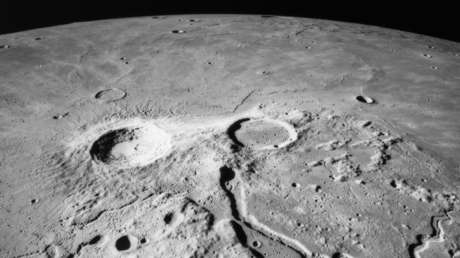 Estiman que los humanos podrían algún día beber el agua de los volcanes de la Luna