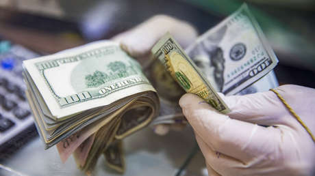 Ministro de Finanzas ruso: Inversores de países inamistosos no podrán retirar fondos hasta que se descongelen las reservas internacionales de Rusia