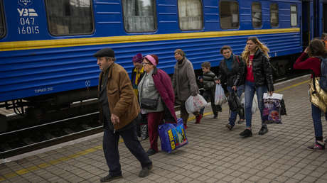 "Esto habría golpeado la situación financiera": Zelenski explica por qué no ordenó una evacuación preventiva del país pese a la advertencia de EE.UU.