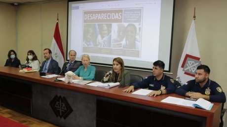 Buscan en Paraguay a dos niñas alemanas secuestradas por sus padres antivacunas hace seis meses