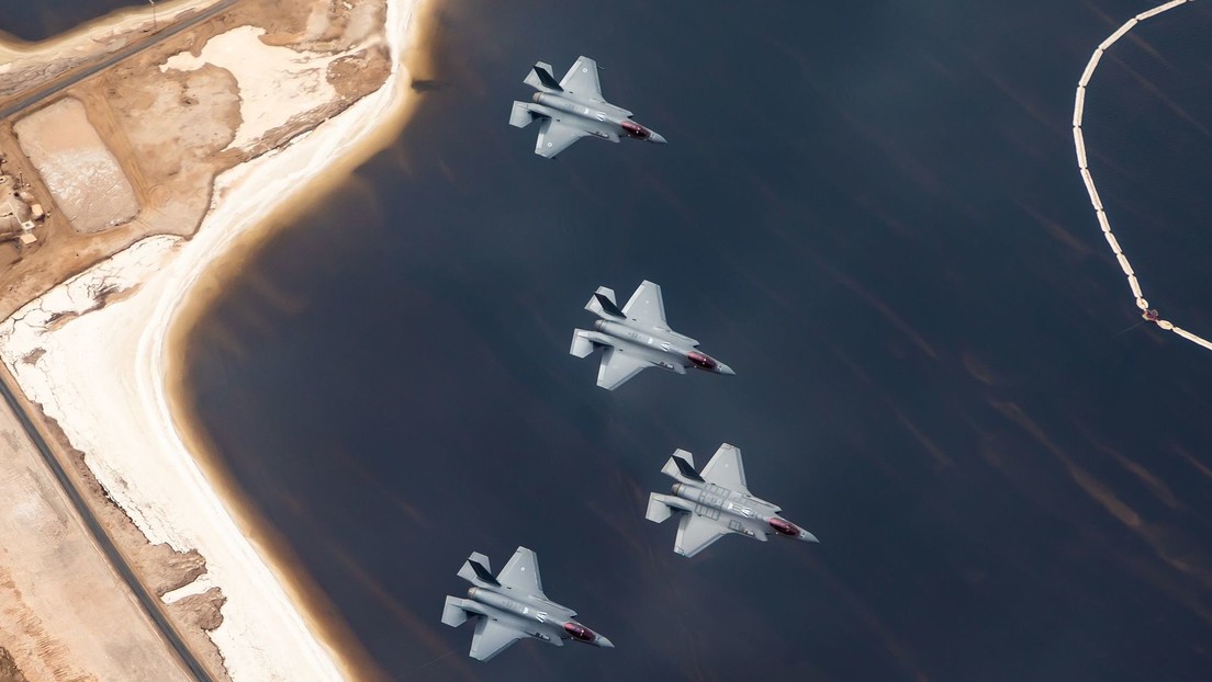 Reportan que docenas de cazas israelíes han simulado un ataque contra las instalaciones nucleares de Irán