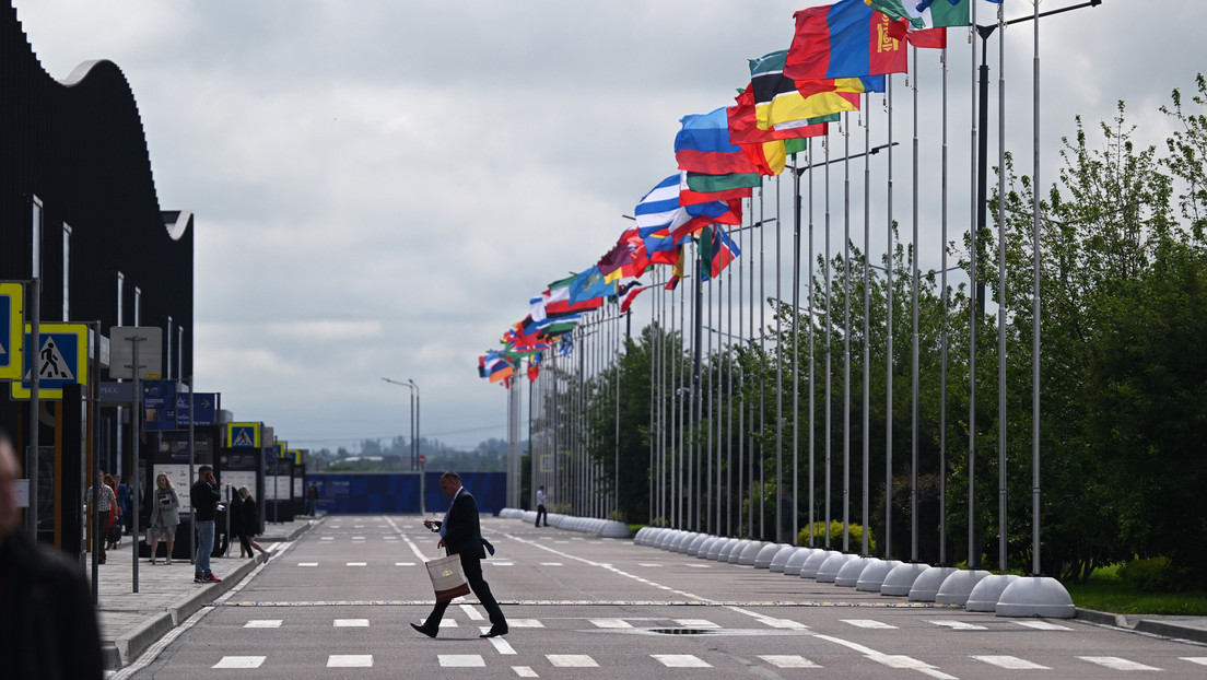 Arranca en San Petersburgo el XXV Foro Económico Internacional con 40 delegaciones de todo el mundo pese a los intentos de Occidente de aislar a Rusia