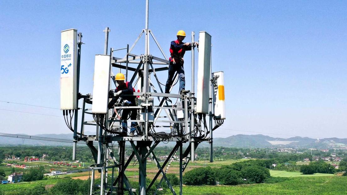 SpaceX asegura que la interferencia de las redes 5G podría hacer inutilizable el internet de Starlink