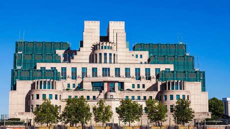 La inteligencia británica organizó un complot en medio del Brexit para destituir a Theresa May y reemplazarla por Boris Johnson, según una filtracion