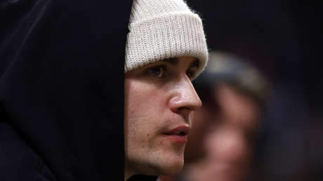 VIDEO: Justin Bieber revela que una enfermedad le dejó paralizado medio rostro