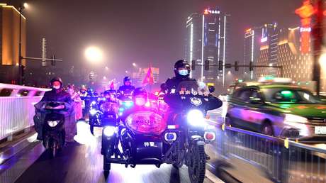 Presentan una motocicleta eléctrica diseñada para "satisfacer las demandas" de la Policía de China