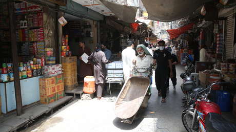 Pakistán limita el horario de funcionamiento de centros comerciales y fábricas para ahorrar energía