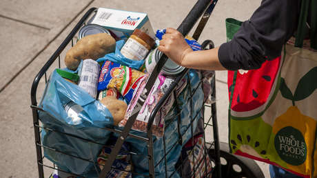 Bloomberg: El mundo se enfrenta a una escasez de populares productos alimentarios, incluidas las palomitas de maíz y las patatas fritas