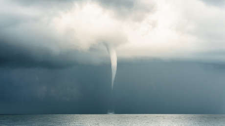 VIDEO: Un torbellino azota el balneario ruso de Sochi y destroza una cafetería