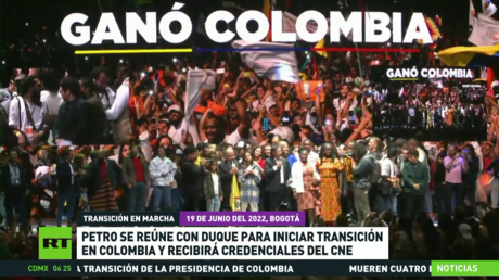 Gustavo Petro se reúne con Iván Duque para iniciar la transición presidencial en Colombia