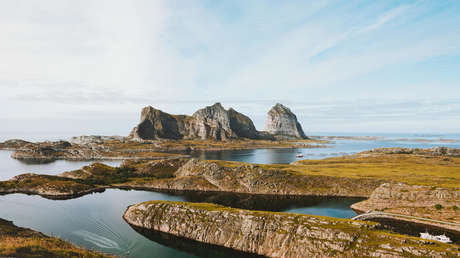 Descubren los restos de una misteriosa fábrica de cerámica de hace 2.000 años en una isla al norte de Noruega