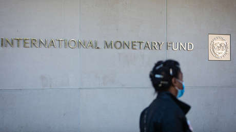 El FMI aprueba el desembolso de 1.000 millones de dólares para Ecuador en medio de las protestas contra las políticas de Guillermo Lasso