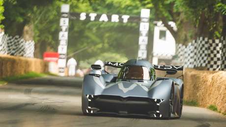 VIDEO: Un auto eléctrico con ventilador bate un récord en el Festival de Velocidad del Reino Unido