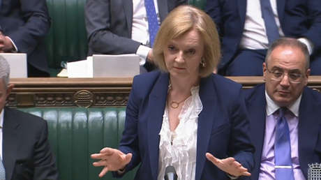 VIDEO: Liz Truss esquiva una lluvia de preguntas sobre violaciones de DD.HH. de Arabia Saudita mientras Londres busca desprenderse del petróleo ruso