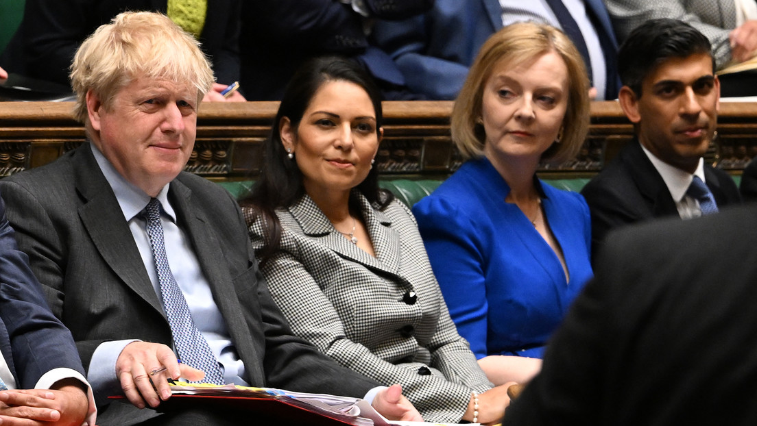 "Ambos sexos son capaces de cosas terribles": Liz Truss, en desacuerdo con Boris Johnson sobre el rol del género de Putin en el conflicto ucraniano