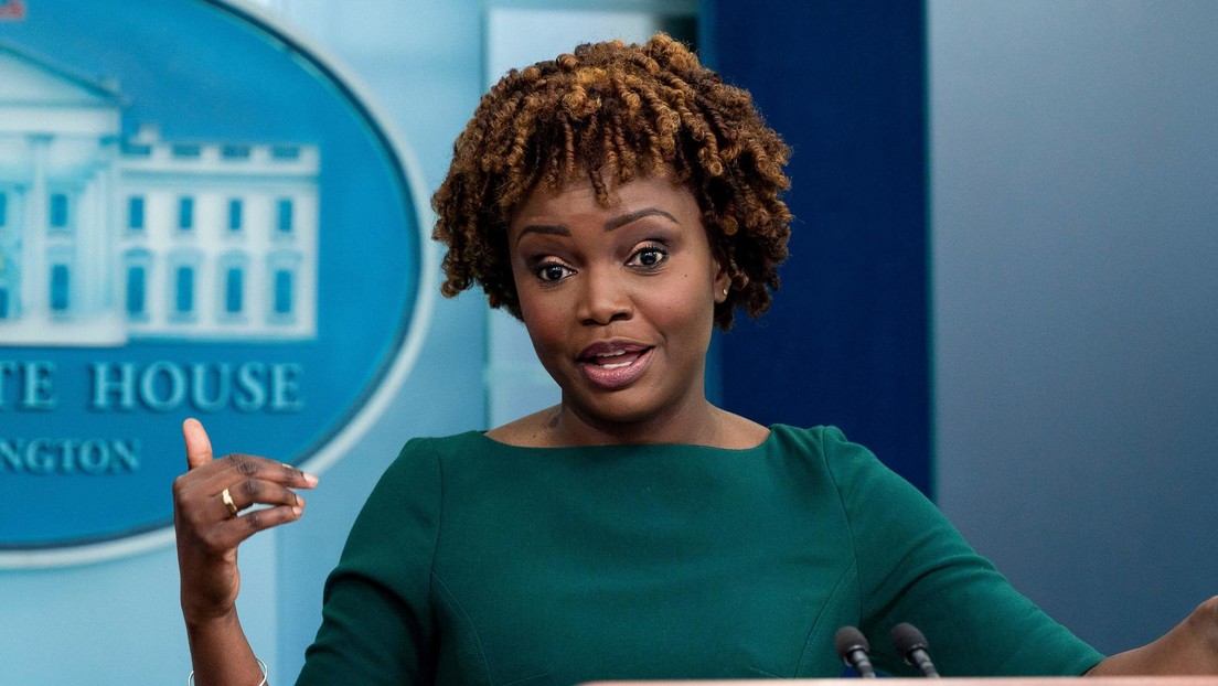 "Es un mercado que le está fallando al consumidor": la Casa Blanca responde a Jeff Bezos sobre las críticas a Biden por los precios de la gasolina