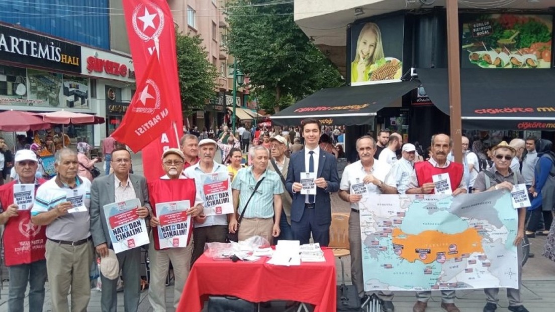 "La nación turca se está rebelando contra la OTAN": lanzan en Turquía una campaña que busca sacar al país de la Alianza Atlántica