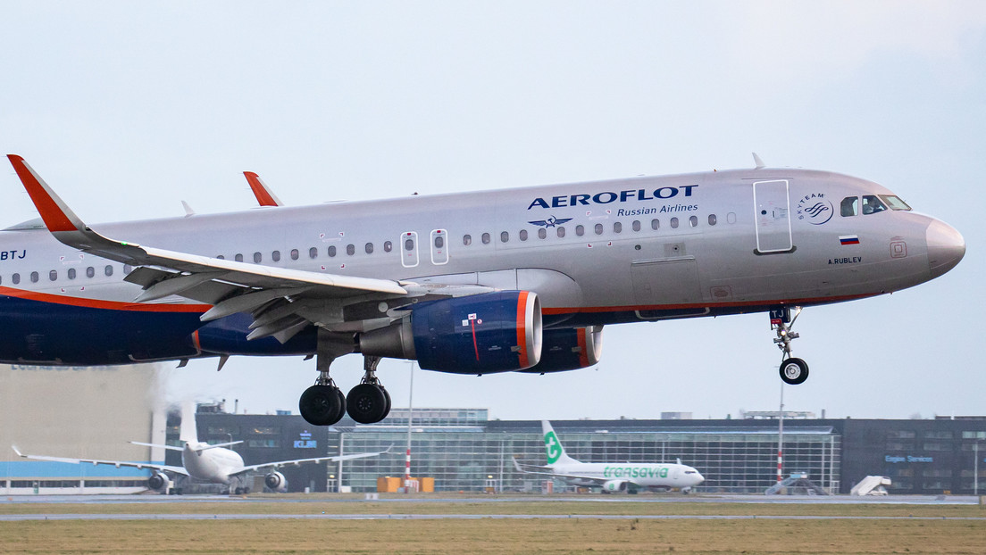 El presidente de Sri Lanka pide a Putin abrir una línea de crédito para las importaciones de combustible y reanudar los vuelos desde Rusia