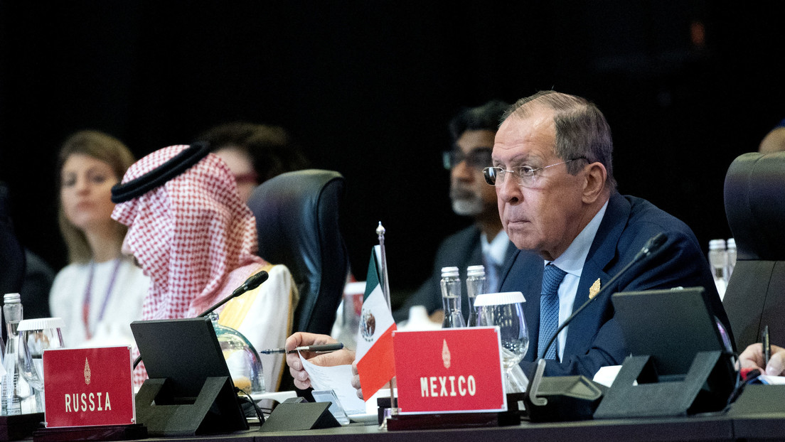 Cancillería rusa: La prensa occidental averigua "quién boicoteó a quién" en vez de centrarse en temas importantes