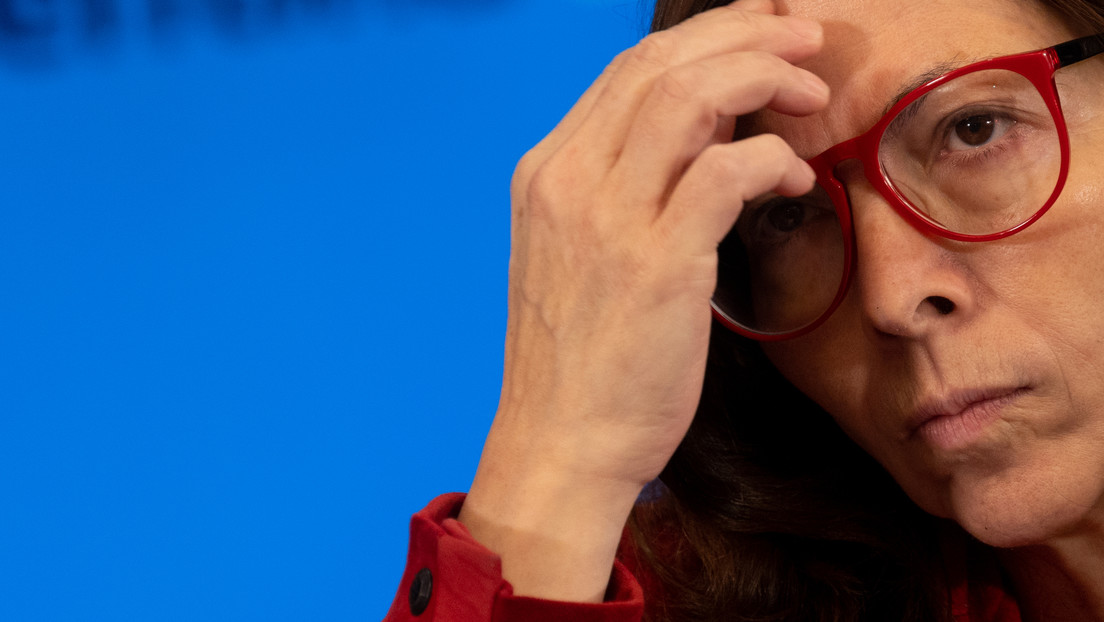 La nueva ministra de Economía de Argentina asegura que se cumplirá con "las metas acordadas con el FMI"