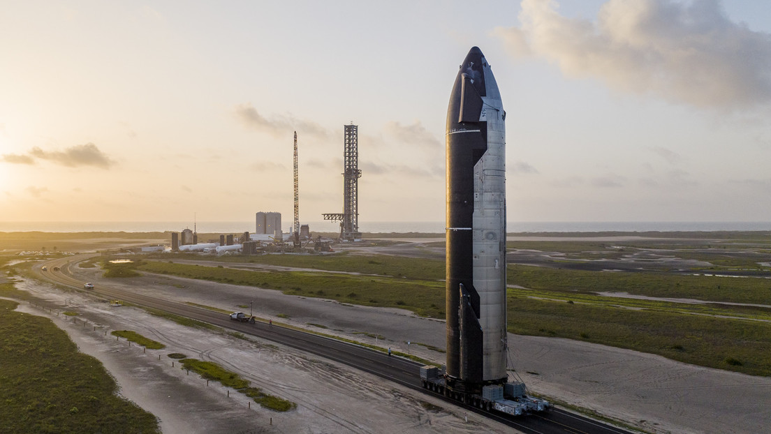 Musk asegura que el propulsor de Starship que estalló durante un lanzamiento de prueba sufrió daños menores