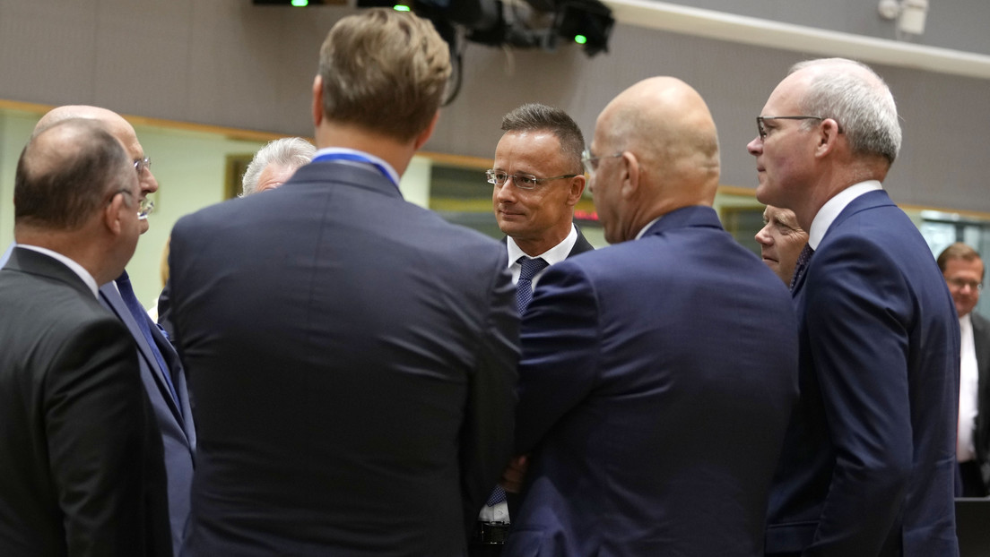 La UE acuerda el quinto paquete de ayuda militar a Ucrania por 500 millones de euros