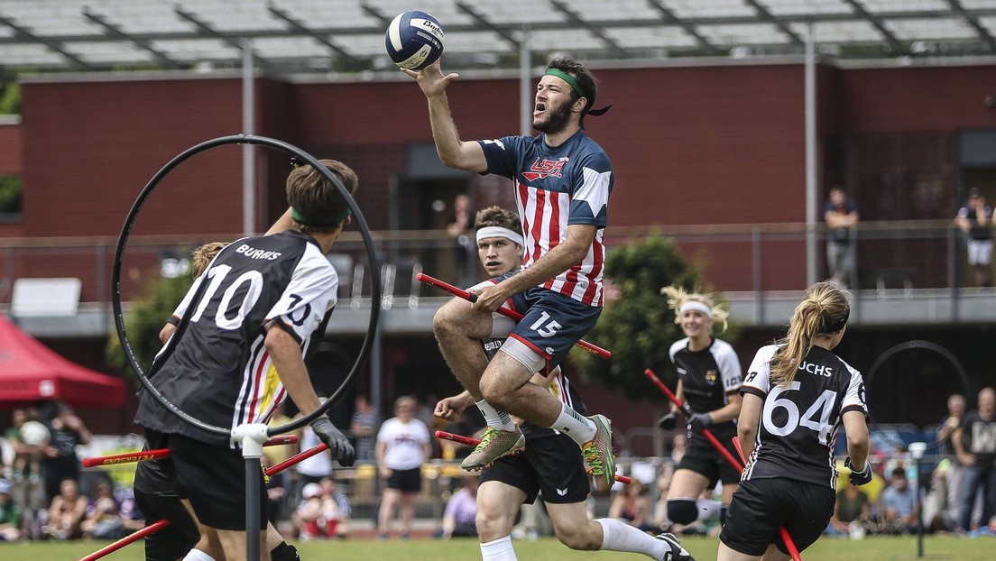 El 'quidditch' cambiará su nombre por 'quadball' por las "posiciones antitransexuales" de J.K. Rowling