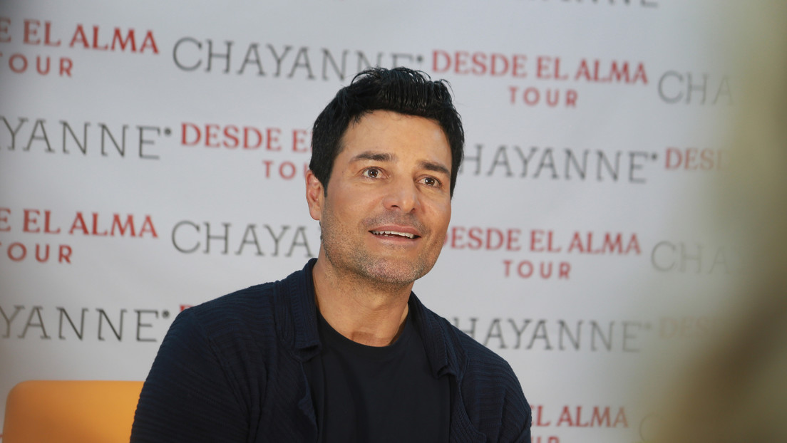 "Podría traer consecuencias": Chayanne repudia el uso de su imagen para la campaña del 'Apruebo' en Chile, tras una publicación de Boric
