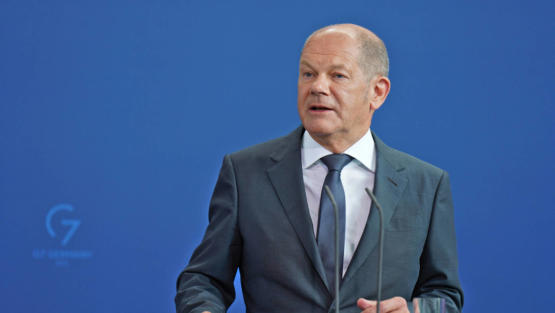 Los vecinos del canciller de Alemania encuentran documentos oficiales confidenciales en la basura (FOTO)