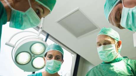 La FDA estaría planeando permitir ensayos clínicos de trasplantes de órganos porcinos a humanos para aliviar la escasez de donantes