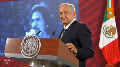 "No basta rezar": López Obrador responde con un video de un grupo musical venezolano a las críticas de las autoridades religiosas