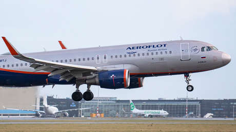 El presidente de Sri Lanka pide a Putin abrir una línea de crédito para las importaciones de combustible y reanudar los vuelos desde Rusia