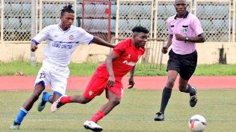 Sospechosa forma de fallar penales en una final de fútbol provoca un escándalo y una investigación en Nigeria (VIDEOS)