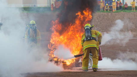 Un atentado con motocicleta bomba en Colombia deja un muerto y seis policías heridos