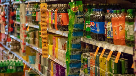 Impuestos a las bebidas azucaradas y alimentos ultraprocesados: el amargo dilema que deberá resolver Petro