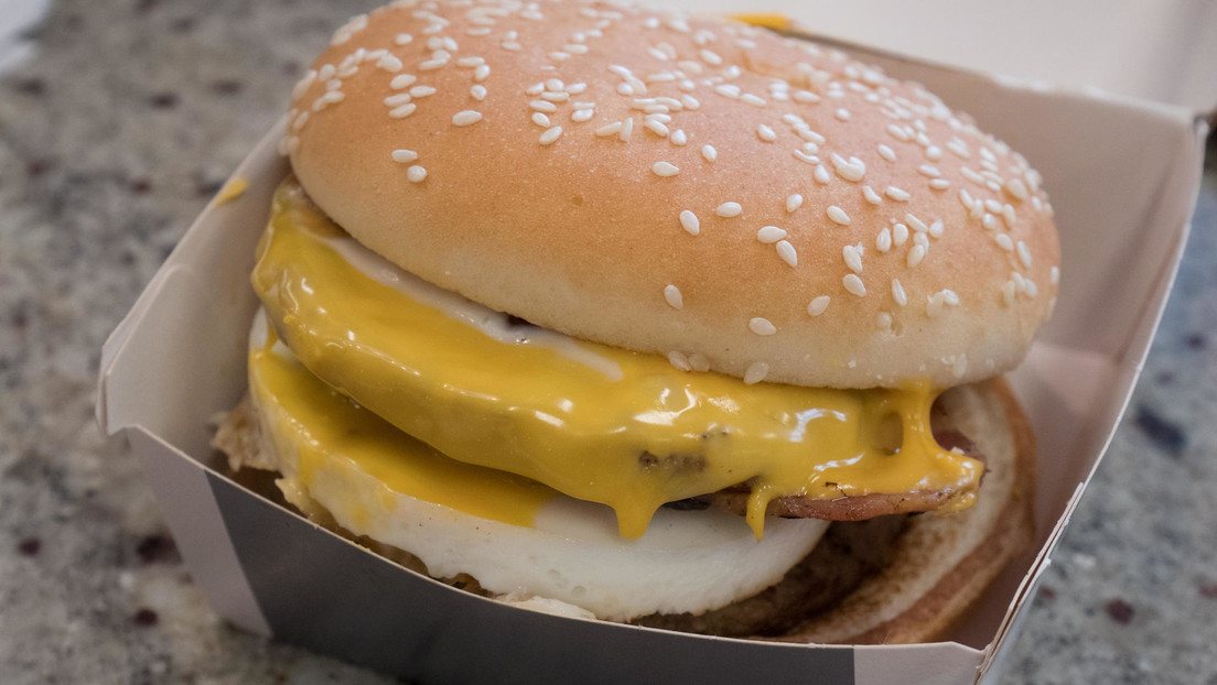 "La comida más cara de McDonald's": Multan a un viajero con más de 1.800 dólares por ingresar alimentos no declarados en Australia