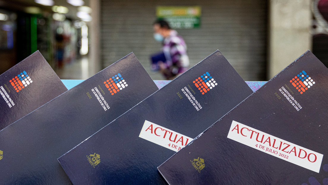 Cuenta atrás para el plebiscito: Los chilenos toman diversos espacios para debatir el texto de la nueva Constitución